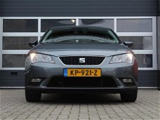 Seat Leon - 1.2 TSI Style Business Navi/Clima/Trekhaak