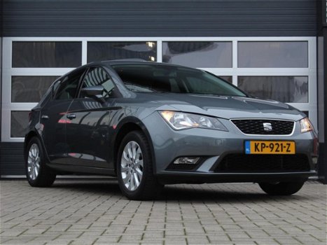 Seat Leon - 1.2 TSI Style Business Navi/Clima/Trekhaak - 1