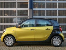 Smart Forfour - 52kW automaat twinamic limited edition | climate control | cool & audio