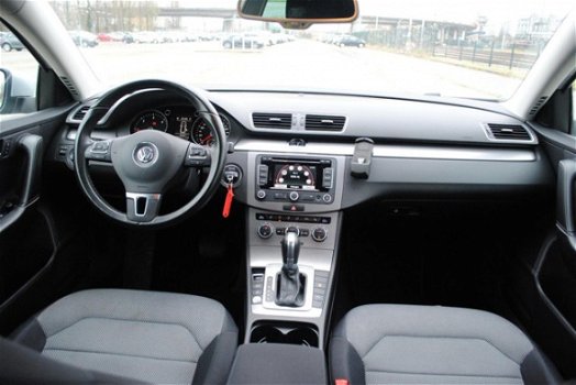 Volkswagen Passat Variant - 2.0 TDI R-line Executive Edition BlueMotion LUXE VOL OPTIES - 1