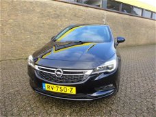 Opel Astra - 1.0 Turbo Business+ Navi / AGR stoelen