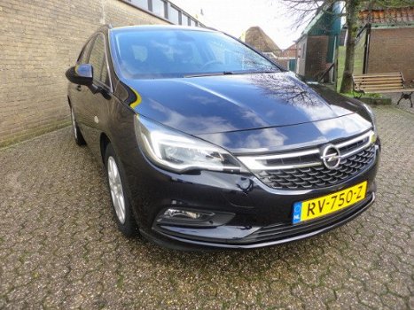 Opel Astra - 1.0 Turbo Business+ Navi / AGR stoelen - 1