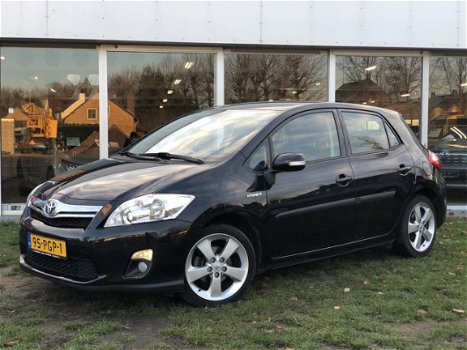 Toyota Auris - 1.8 Hybrid Dynamic | Navigatie, 17inch, Parkeersensoren, Cruise, Camera - 1