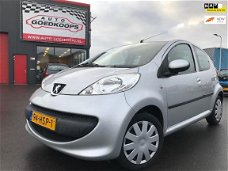 Peugeot 107 - 1.0-12V XS 115dkm. + NAP AC, CV, ER.voor 3795, - euro