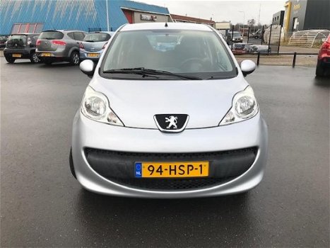 Peugeot 107 - 1.0-12V XS 115dkm. + NAP AC, CV, ER.voor 3795, - euro - 1