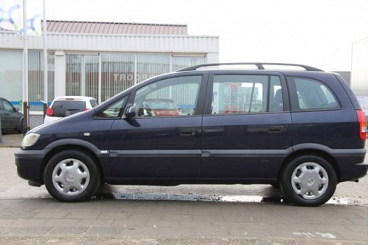 Opel Zafira - 1.6-16V / 7 persoons/ Trekhaak/ Schuifdak APK 12-2020 - 1