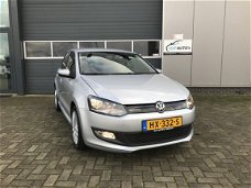 Volkswagen Polo - 1.0 BlueMotion Edition Navigatie 16 Inch LM-velgen / Auto verkeerd in nieuwstaat !