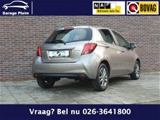 Toyota Yaris - 1e Eigenaar/Navi/Camera/Carkit/LM-velgen
