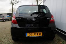 Hyundai i20 - 1.4i DynamicVersion Airco