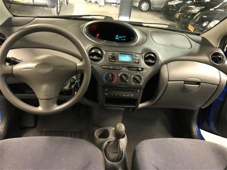 Toyota Yaris - 1.0-16V VVT-i YORIN 5 DEURS/NAP/APK - 1