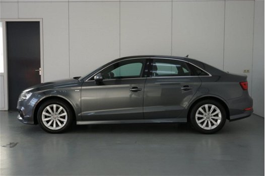 Audi A3 Limousine - 1.6 TDI Adrenalin Sport | NAVIGATIE | SPORTSTOELEN | XENON | - 1