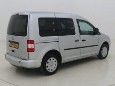 Volkswagen Caddy - Rolstoelauto . Lier & knielsysteem