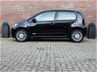 Volkswagen Up! - 1.0 high up BlueMotion 60PK Navigatie 'Maps&more', Airco, PDC achter - 1 - Thumbnail