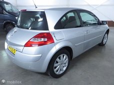 Renault Mégane - 1.6-16V Tech Line