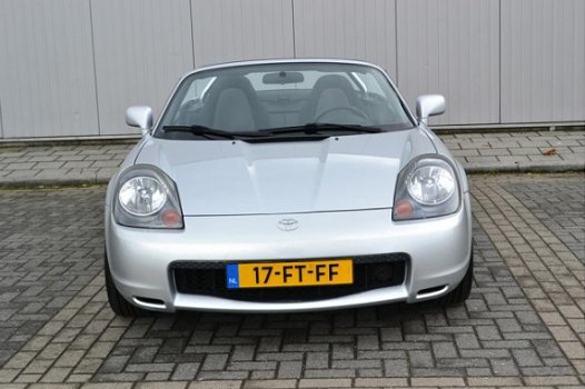 Toyota MR 2 - 1.8-16v VVT-i - 1