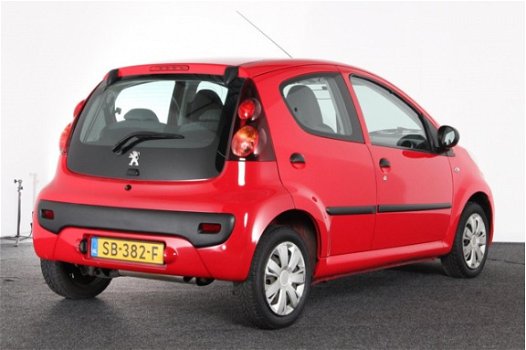 Peugeot 107 - 1.0 Access | APK t/m 10-12-2021 | - 1