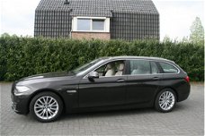 BMW 5-serie Touring - 520D AUT/XEN/NAVI/LEDER/NW MODEL/HEXE