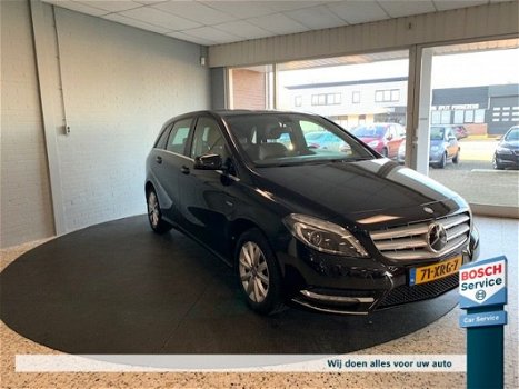 Mercedes-Benz B-klasse - B180 BLUE EFFICIENCY AUT * NAVI * TREKHAAK * PARKEERSENSOREN - 1