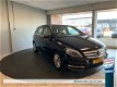 Mercedes-Benz B-klasse - B180 BLUE EFFICIENCY AUT * NAVI * TREKHAAK * PARKEERSENSOREN - 1 - Thumbnail