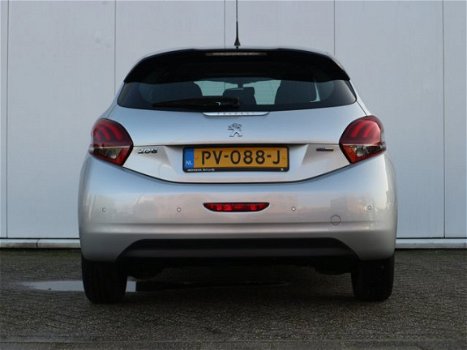 Peugeot 208 - 1.2 82 pk Blue Lion airco / navigatie / cruise-control - 1