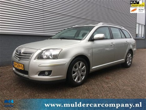 Toyota Avensis Wagon - 2.0 D-4D-F Luna Clima / Trekhaak / LM / APK 5-2020 - 1