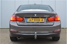 BMW 3-serie - 320i / Automaat / Trekhaak