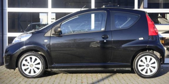 Peugeot 107 - 1.0-12V Accent - 1