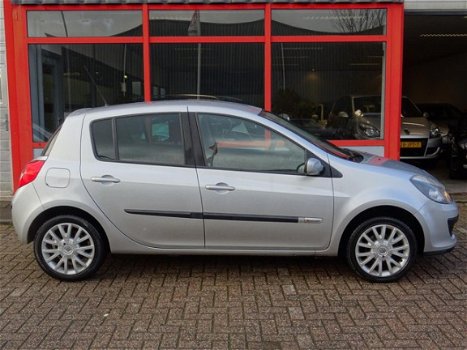 Renault Clio - 1.2 TCE Rip Curl - 1