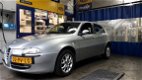 Alfa Romeo 147 - 1.9 JTD Distinctive - 1 - Thumbnail