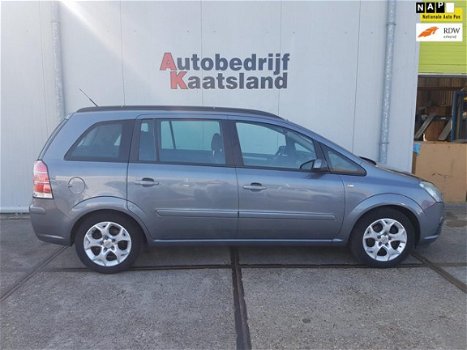 Opel Zafira - 1.8 Executive - 1