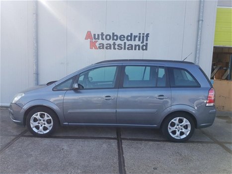 Opel Zafira - 1.8 Executive - 1