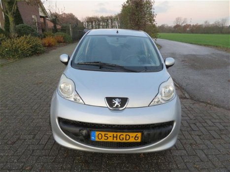 Peugeot 107 - Urban Move 1.0i met Airco & Vele Opties - 1