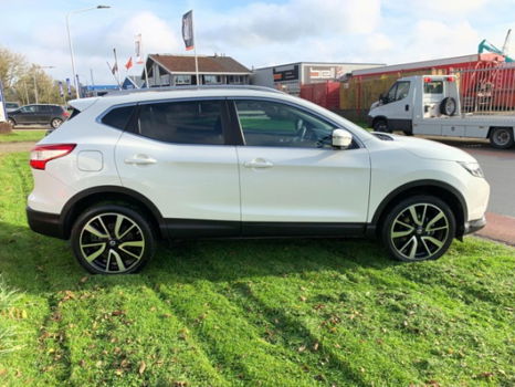 Nissan Qashqai - 1.2 Tekna PANO / NAVI / LEDER / KEYLESS - 1