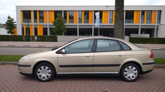 Citroën C5 - 2.0i 16v Ligne Prestige Nieuwstaat - 1