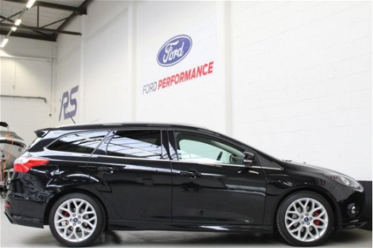 Ford Focus Wagon - 1.6 150pk EcoBoost Titanium Sport ST-line ext. |cruisecontrol|navigatie|keyless-e - 1