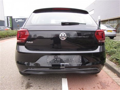 Volkswagen Polo - 1.0 MPI Comfortline - 1