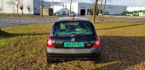 Renault Clio - 1.6-16V Initiale - 1
