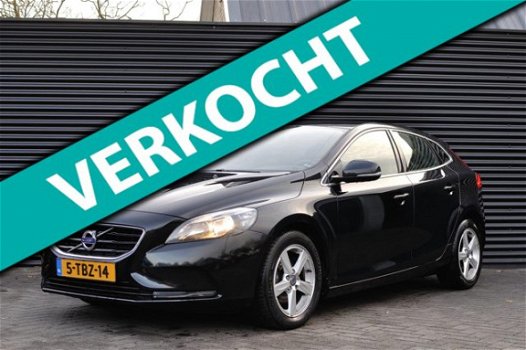 Volvo V40 - 1.6 D2 Summum / Navigatie / Clima / Nette staat - 1