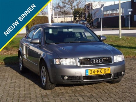 Audi A4 - 2.0 Pro Line Nieuwe Distr. APK 11-20 - 1