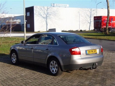 Audi A4 - 2.0 Pro Line Nieuwe Distr. APK 11-20 - 1