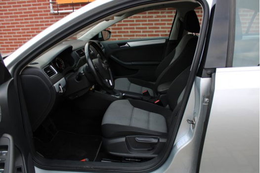 Volkswagen Jetta - 1.4 TSI Hybrid Comfortline - 1