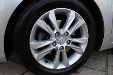 Hyundai i30 - 1.6i i-Catcher // NAVI // CLIMA // HALF LEDER