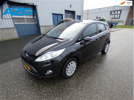 Ford Fiesta - 1.6 TDCi ECOnetic Lease Titanium / cruise control / climate control - 1