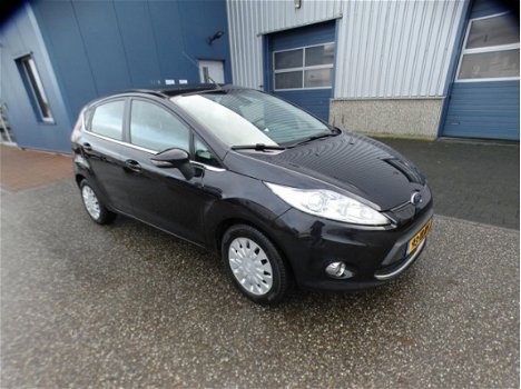 Ford Fiesta - 1.6 TDCi ECOnetic Lease Titanium / cruise control / climate control - 1