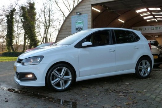 Volkswagen Polo - 1.2 TSI Highline R-LINE #ORIGINEEL NL-AUTO #1e EIGENAAR #DEALER ONDERHOUDEN - 1