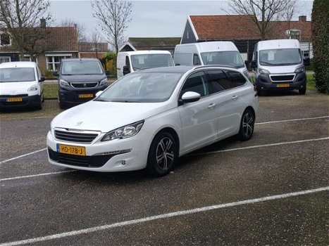 Peugeot 308 - BLUE L.EXECUTIVE 1.6BlueHDi-120pk(14%)Navi, dakrails, pano-dak, trekhaak, cruise&clima - 1