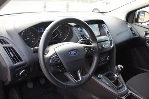 Ford Focus Wagon - 1.0 Lease Edition navigatie - 1