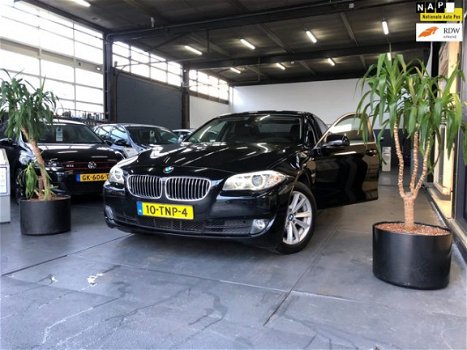 BMW 5-serie - 520i 2.0 184 PK TWINTURBO AUT GROOT SCHERM NL AUTO - 1