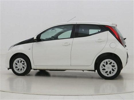 Toyota Aygo - 1.0 Vvt-I X-Play 5 Deurs - 1