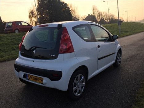 Peugeot 107 - 1.0-12V XR - 1